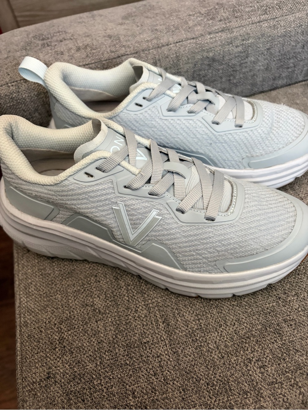 VIONIC - “Walk Max” Women’s Size 7